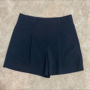 DKNY Women’s Black High Waisted Dress Shorts size 8